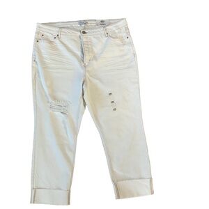 NWT And Now This Cream White Distressed Cuffed Hems 5 Pocket Cropped Jeans‎ 22W